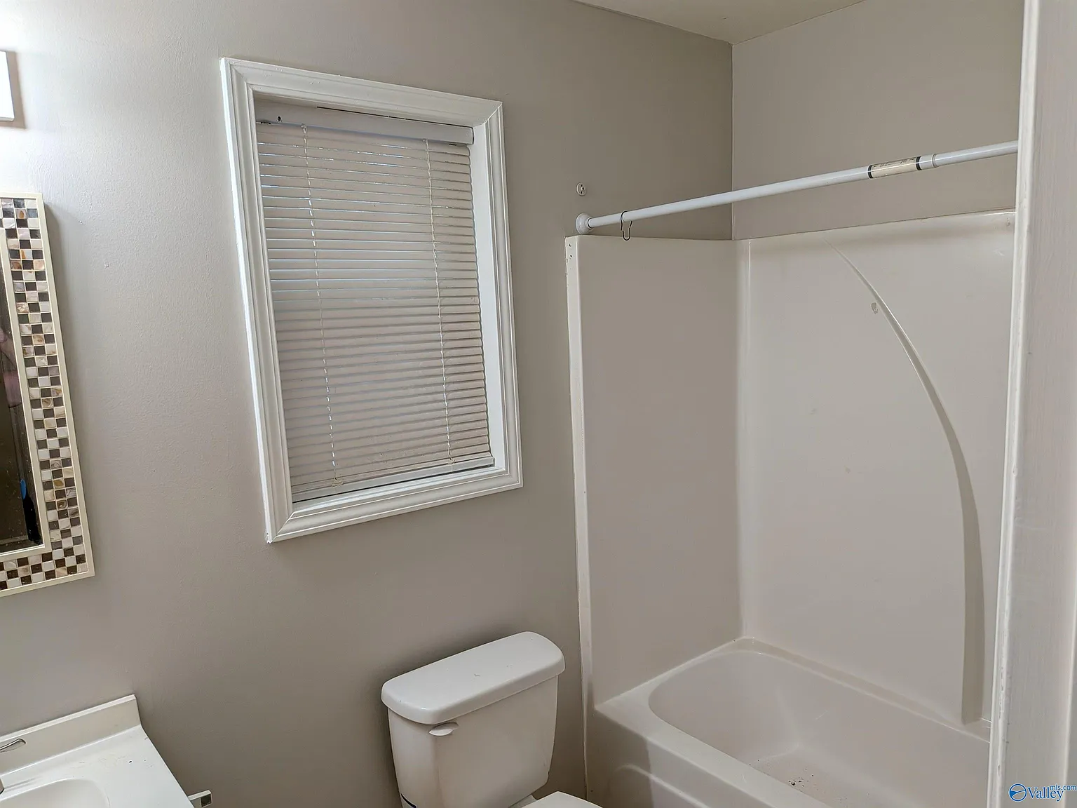 2 bed, 2.0 bath, 980 sqft, $1,050 — Photo 4