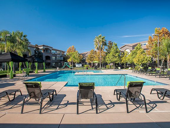 5th image of 3351 Duckhorn Dr APT 1015