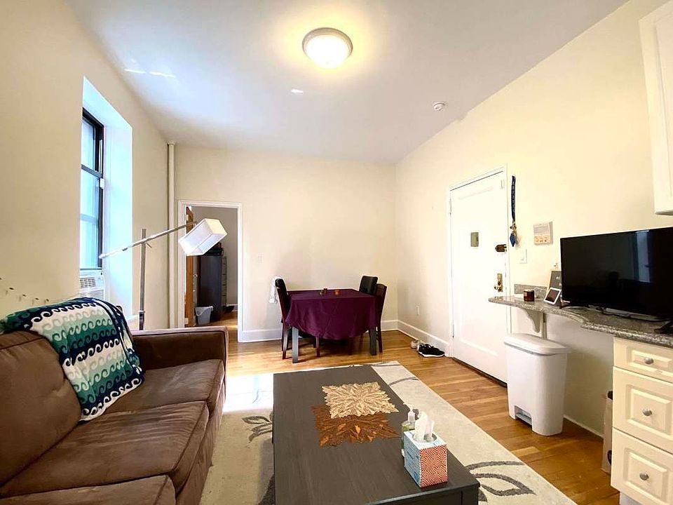 1st image of 101 W 68th St APT 4B