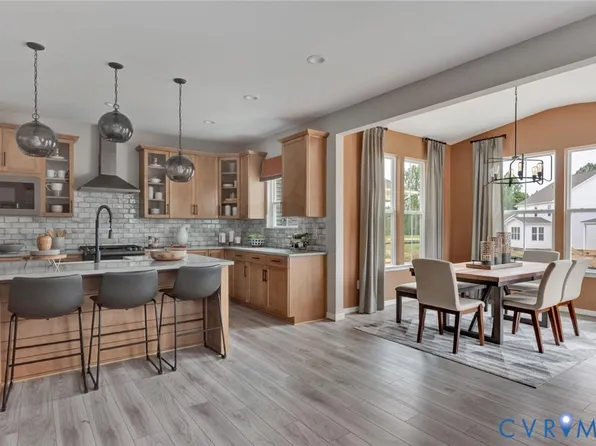 925 Charlemagne Rd, Midlothian, VA 23114