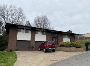 5439 Lea Hill Dr, Huntington, WV 25705