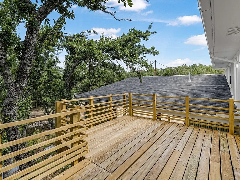 10011 Little Creek Cir — Photo 16