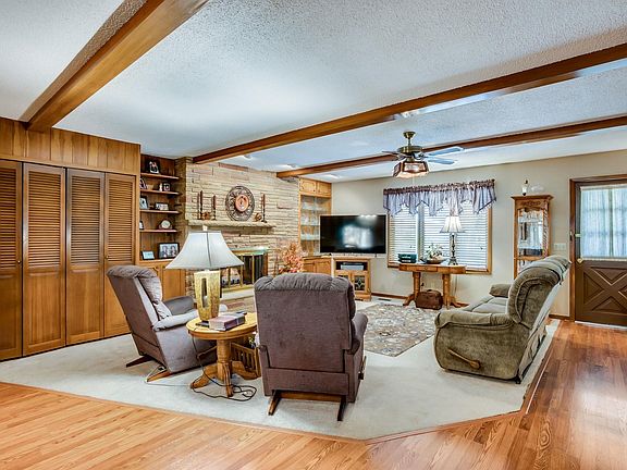 4th image of 5602 Highland Dr