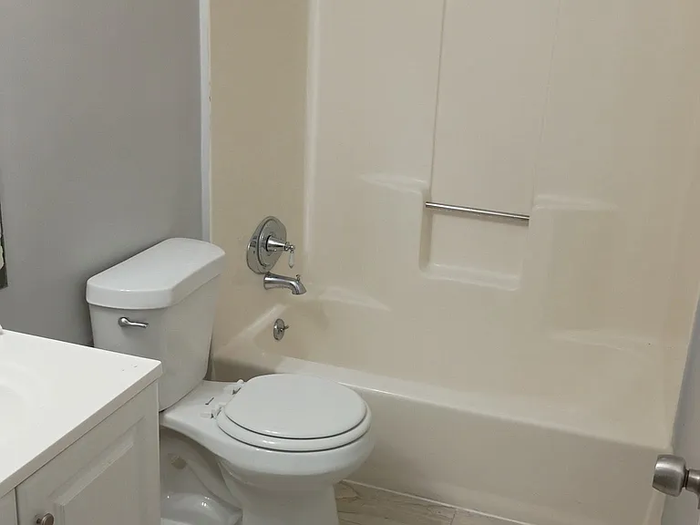 152 Forest Pl — Photo 9