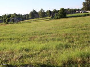 27 Chapel Hl, Holly Springs, MS 38635