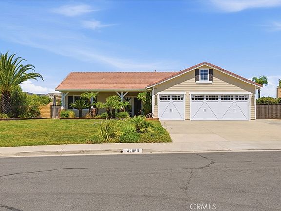 2nd image of 42058 Wagon Wheel Ln