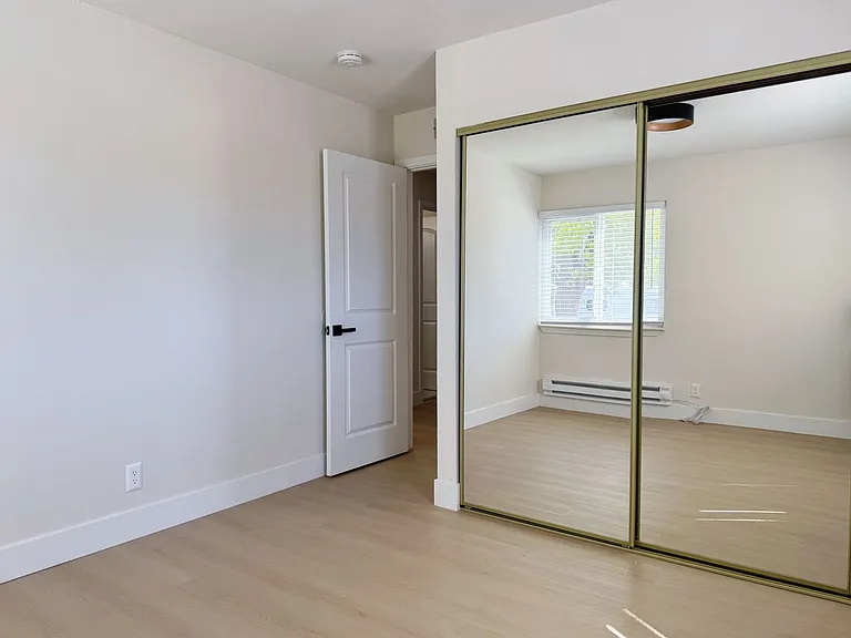 10160-10162 Park Cir E — Photo 16