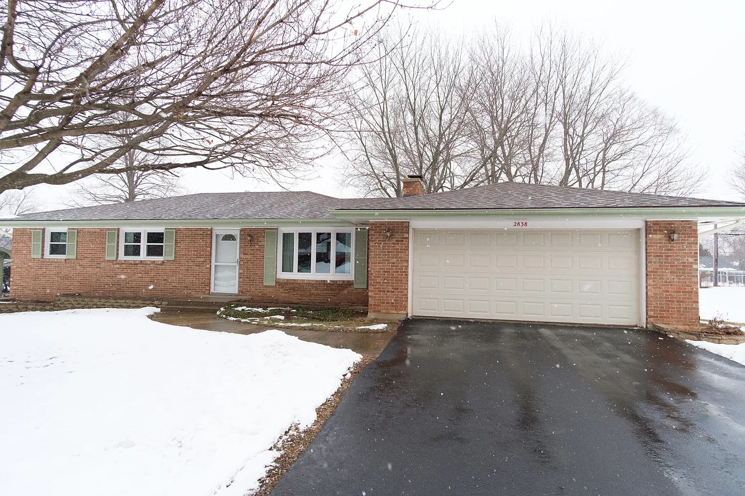 2838 Panorama Dr photo 1