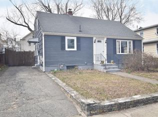 99 Clifford St, Pawtucket, RI 02860
