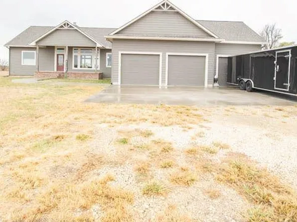 429 160th, Hillsboro, KS 67063