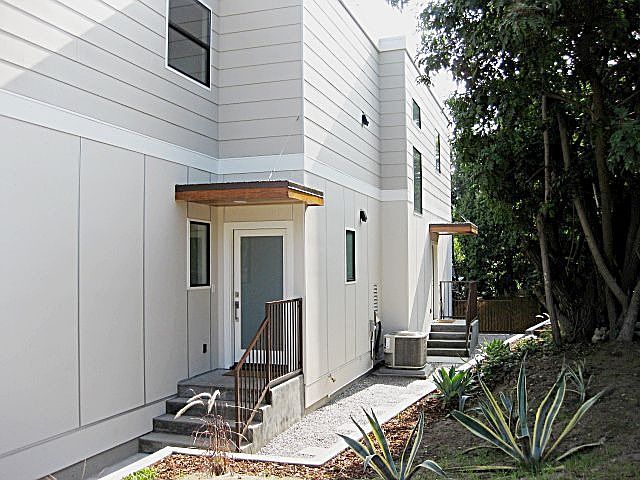 1st image of 2120 India St