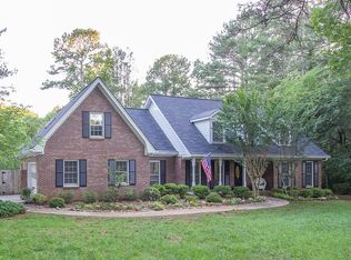 1515 Pathfinder Way, Lilburn, GA 30047