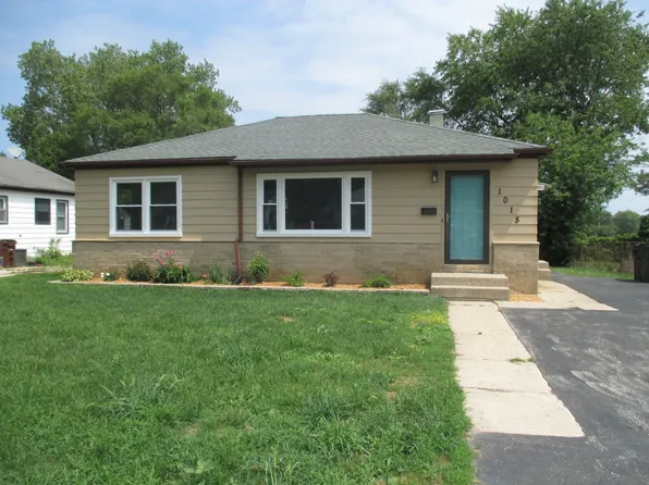 1015 Mary Ave, Winthrop Harbor, IL 60096