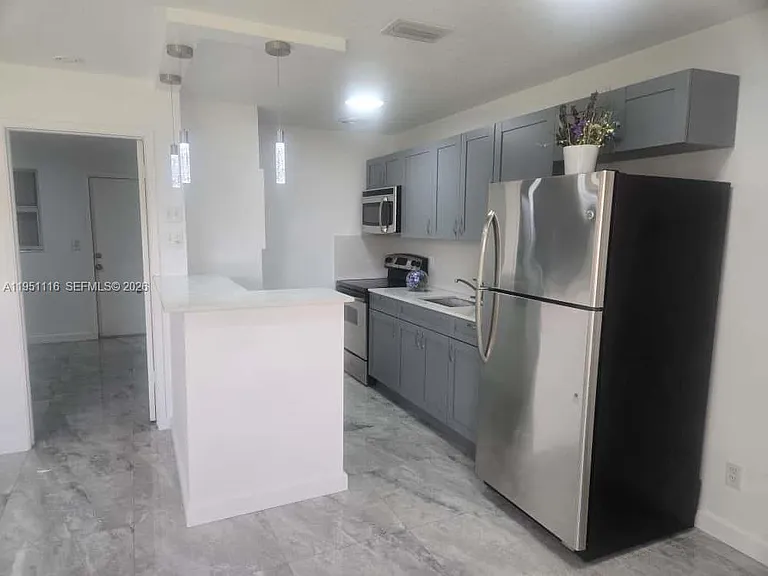 5120 NE 18th Ave #2 — Photo 7