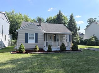 1130 Birchwood Dr, Troy, MI 48083