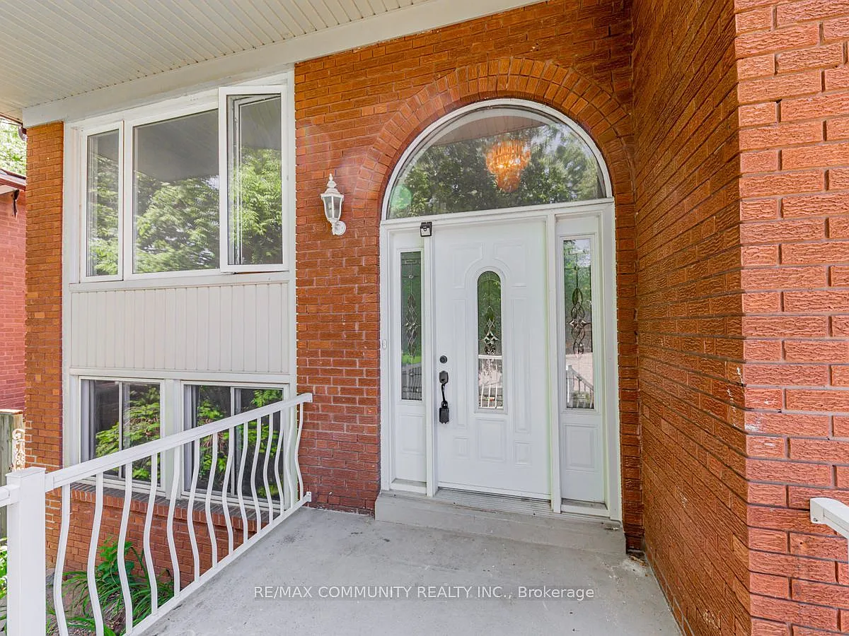 3 bed, $3,000 — Photo 2