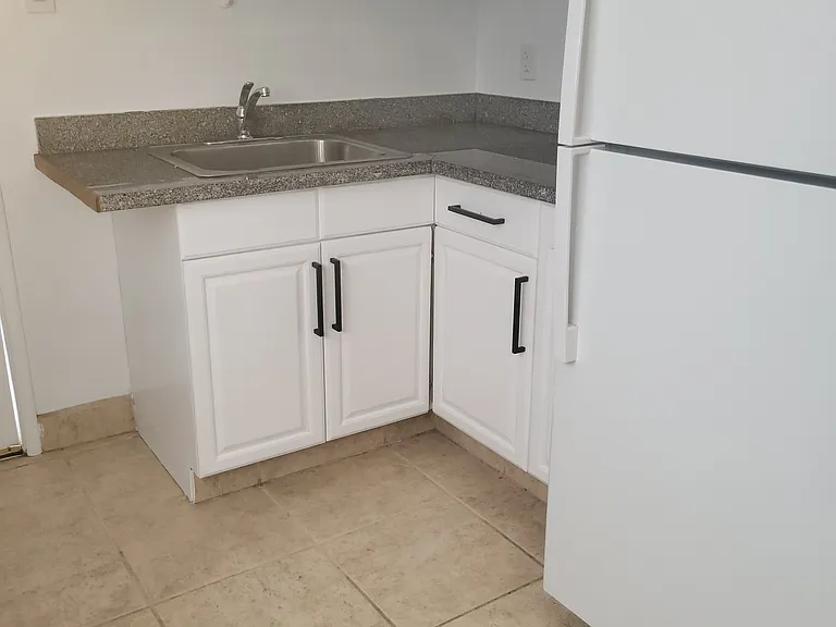1324 Addison St #1 — Photo 8