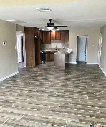 4th image of 604 Lincoln St