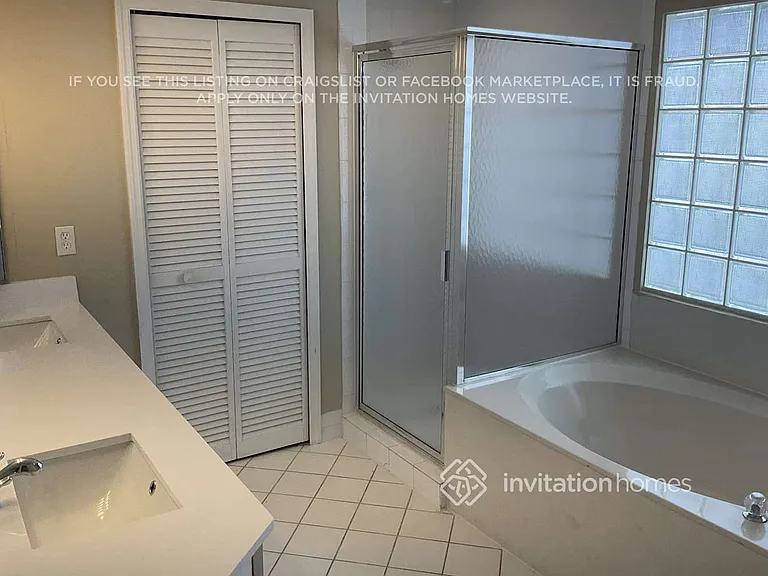 21919 Philmont Ct — Photo 17