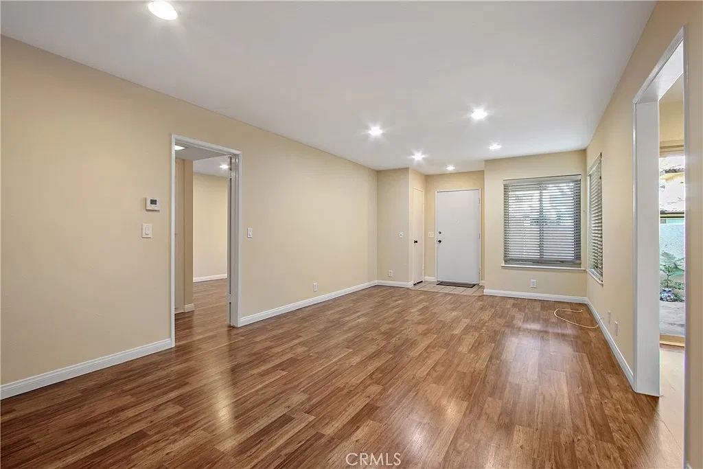 1 bed, 746 sqft, $2,600 — Photo 3