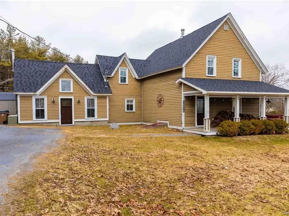 2574 Westfield Rd, Saint John, NB E2M 6N1