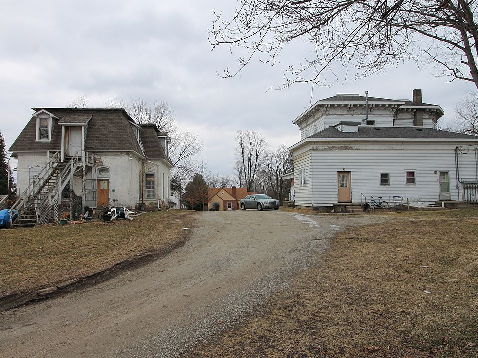 Building Photo 4