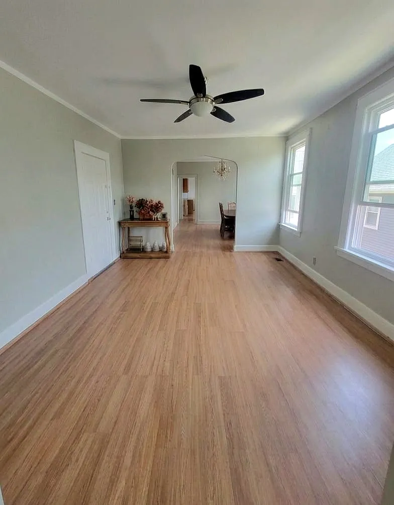 4 bed, $3,200 — Photo 2