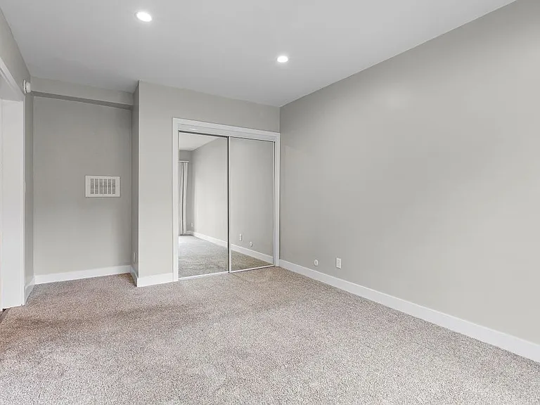 Parkview Terrace Apartments — Photo 46