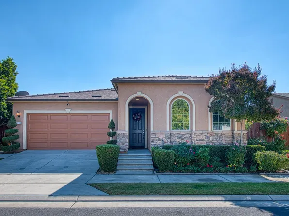 3160 Holland Ave, Clovis, CA 93619