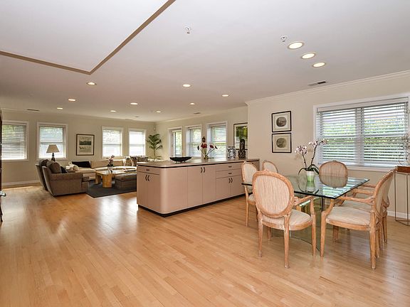 Living Room / Dining Room