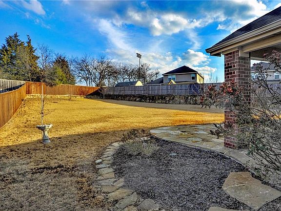4th image of 3104 Blue Sage Dr