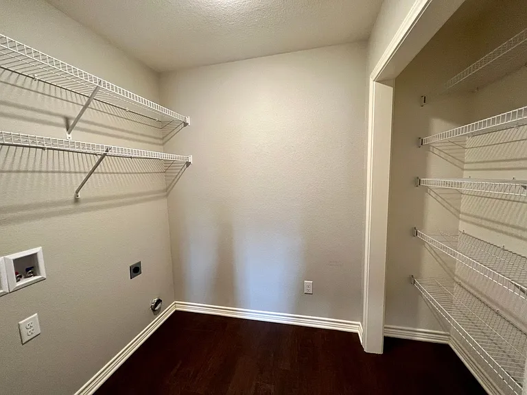 Amberwood Townhomes — Photo 13