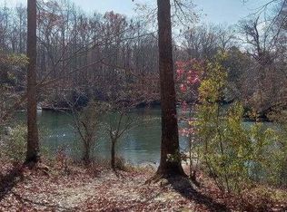 Lees Neck Farm Rd, Saluda, VA 23149