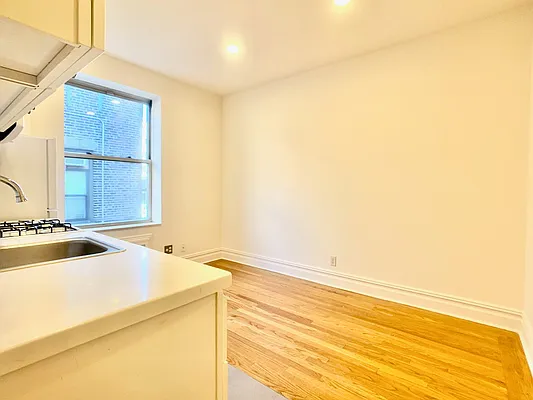 Rented by J & L Holding Corporation | media 11