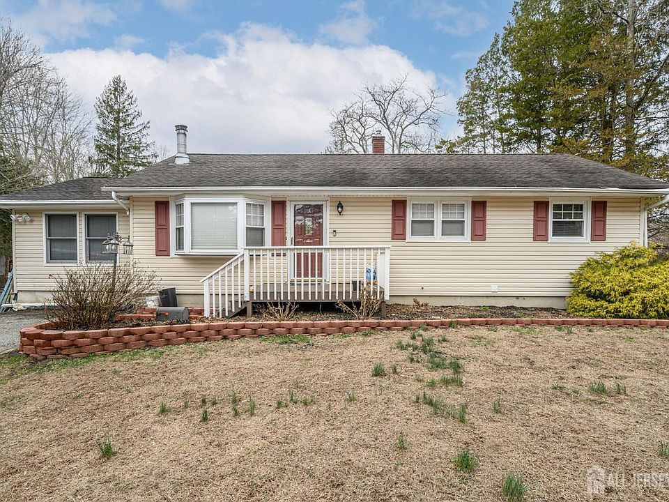 1st image of 384 Cook Rd