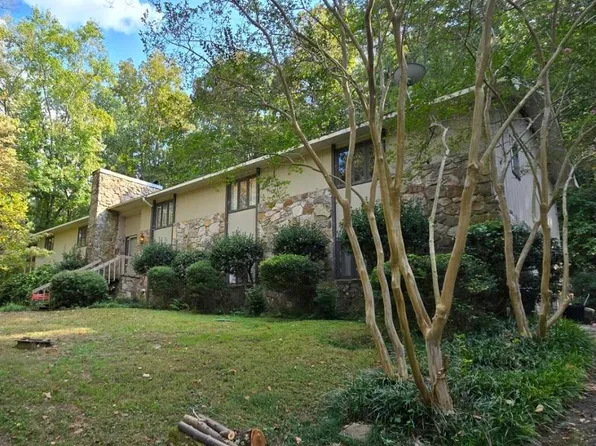 109 Hillside Trl, Gadsden, AL 35901