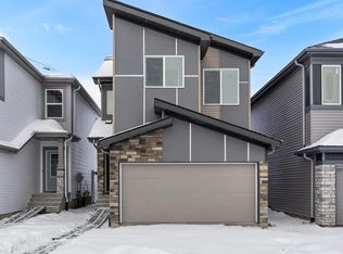 8704 183rd Ave NW, Edmonton, AB