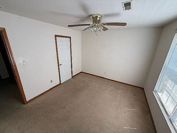 3rd image of 16 Cole Ct #16