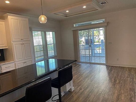 3rd image of 6059 Porpoise Ln