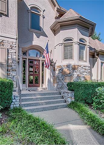 2nd image of 510 Midway Cir