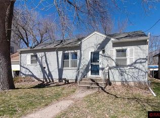 510 Harrison Ave, North Mankato, MN 56003