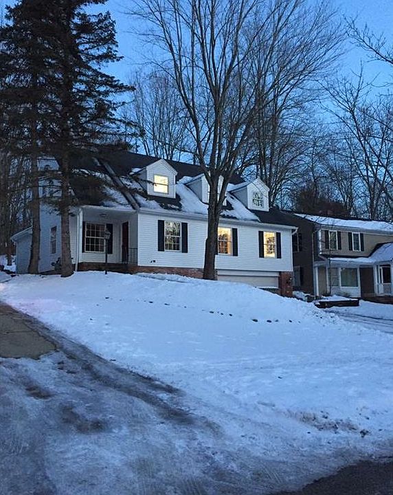 1st image of 174 Elm Ct