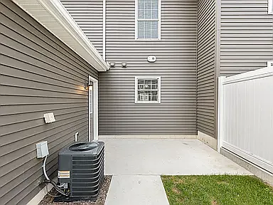 14 Skip Ln — Photo 8
