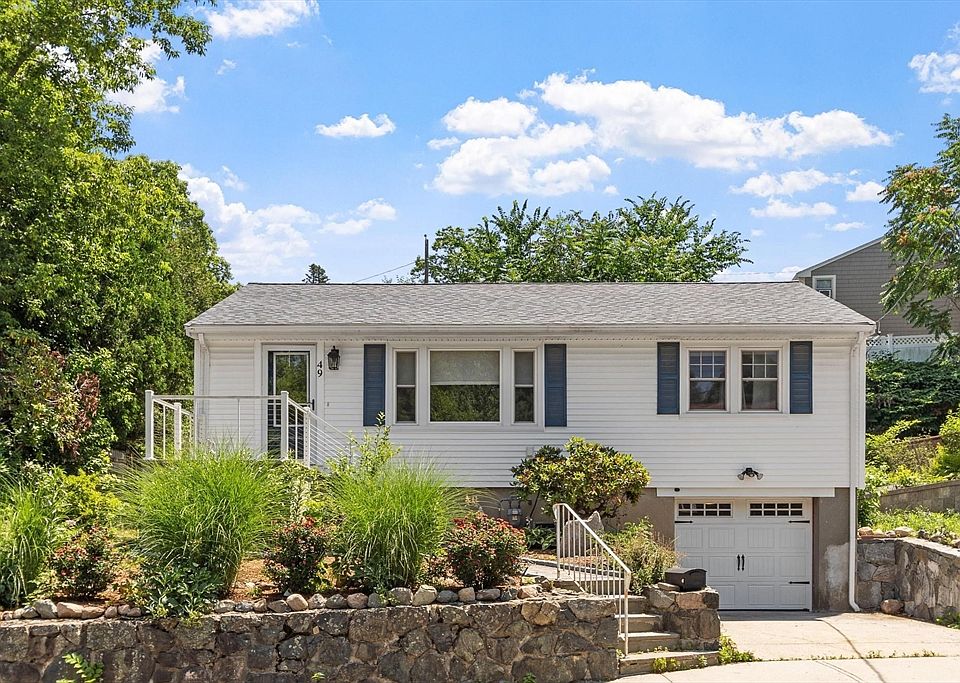 1st image of 49 Lakeview Ave