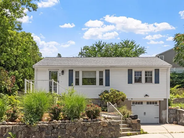 49 Lakeview Ave, Waltham, MA 02451
