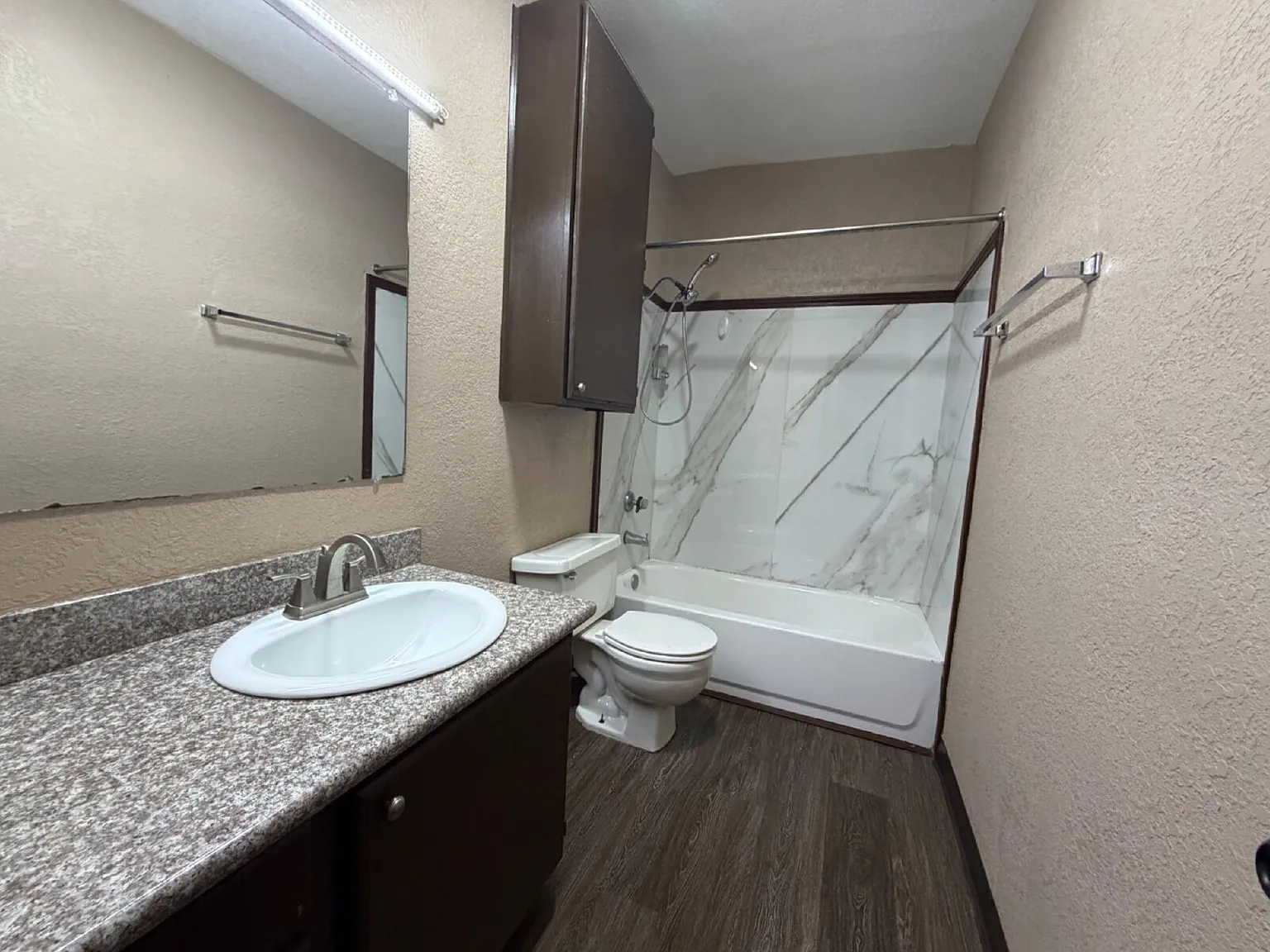 DS 226 Cherry Street - University Park Apartments — Photo 4