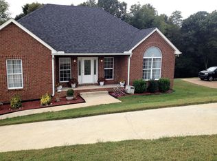 2026 Copper Kettle Cir, Pleasant View, TN 37146