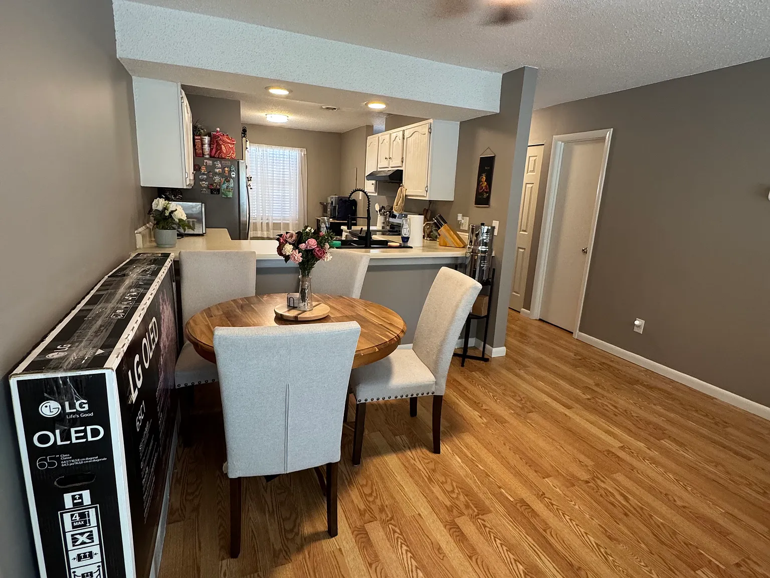 2 bed, 988 sqft, $1,500 — Photo 4