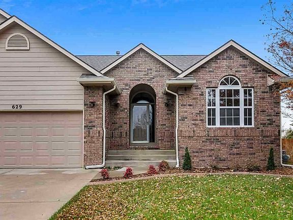 2nd image of 629 N Havenwood Ct