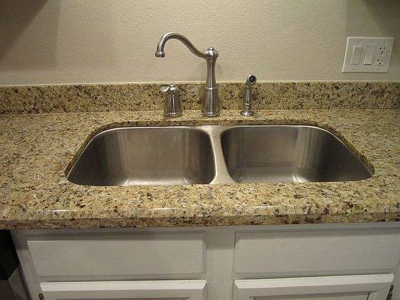 Stainless Steel Kitchen Sink & Facuet
